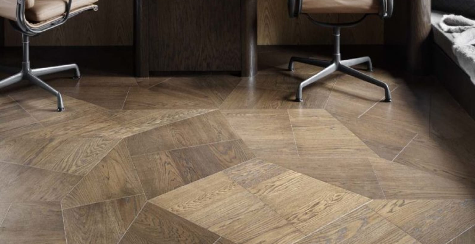 Grand espace avec parquet pleine largeur